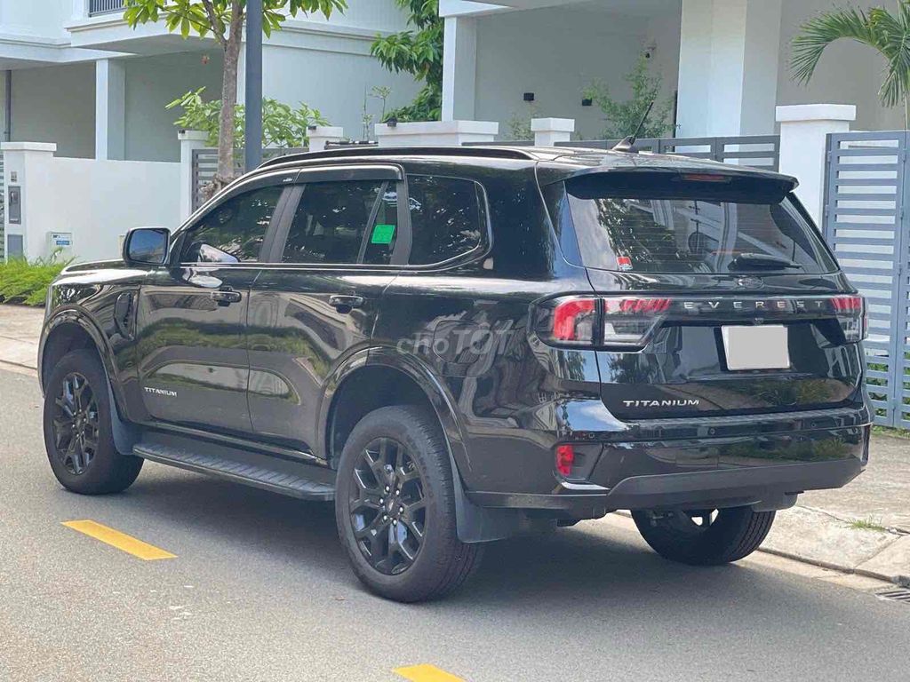 Ford Everest 2025 - ảnh 5
