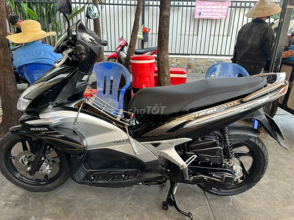 Honda Air Blade 2010 - ảnh 5