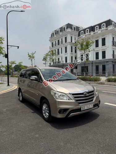 Toyota Innova 2.0E 2014 - ảnh 2