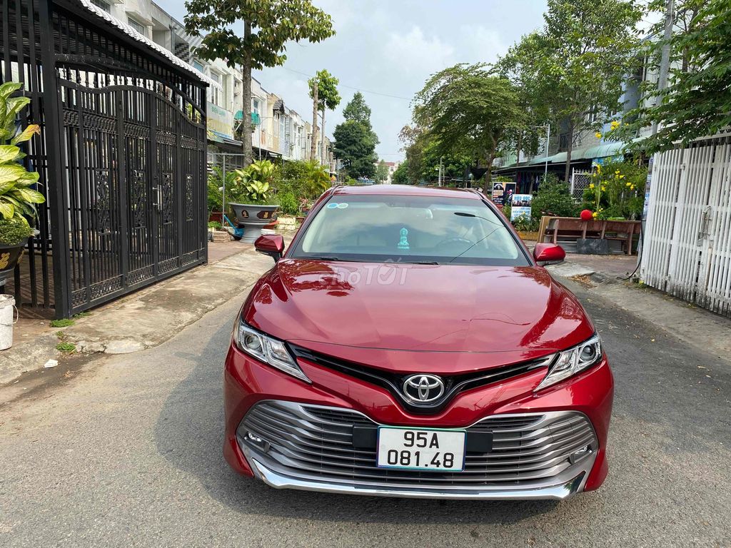Toyota Camry 2.0G - ảnh 2