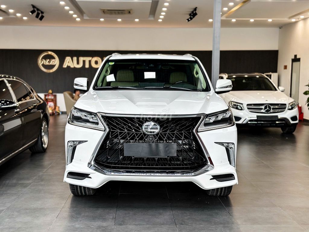 Lexus LX 2017 - ảnh 1