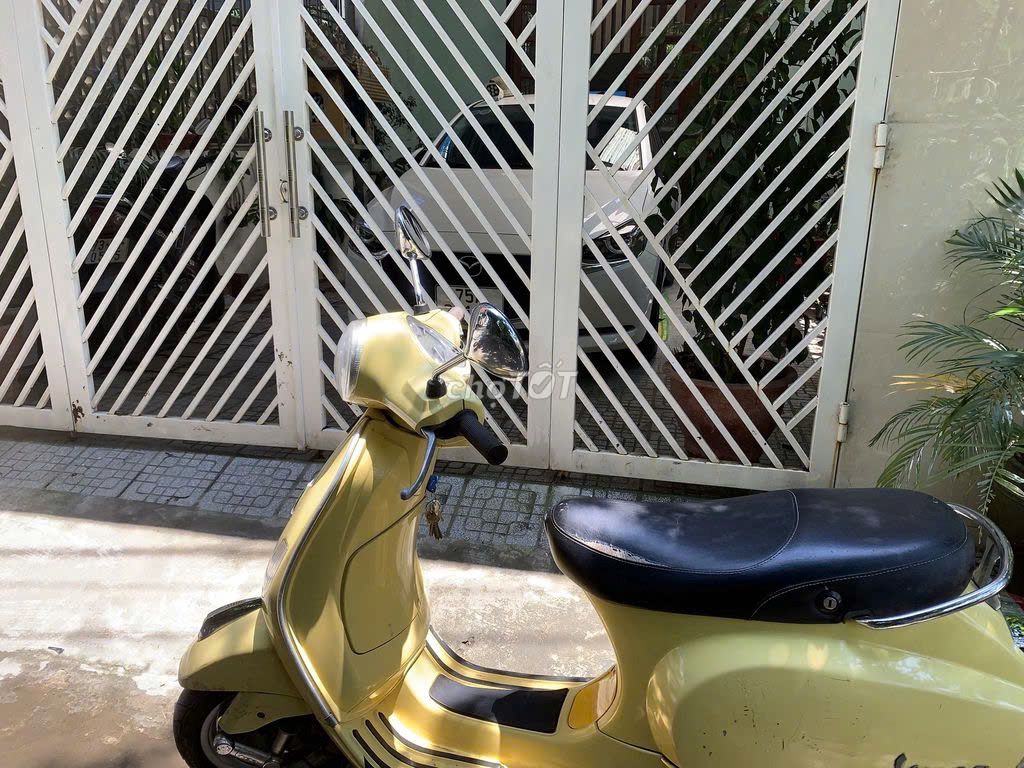 Piaggio Vespa 2009 - ảnh 4