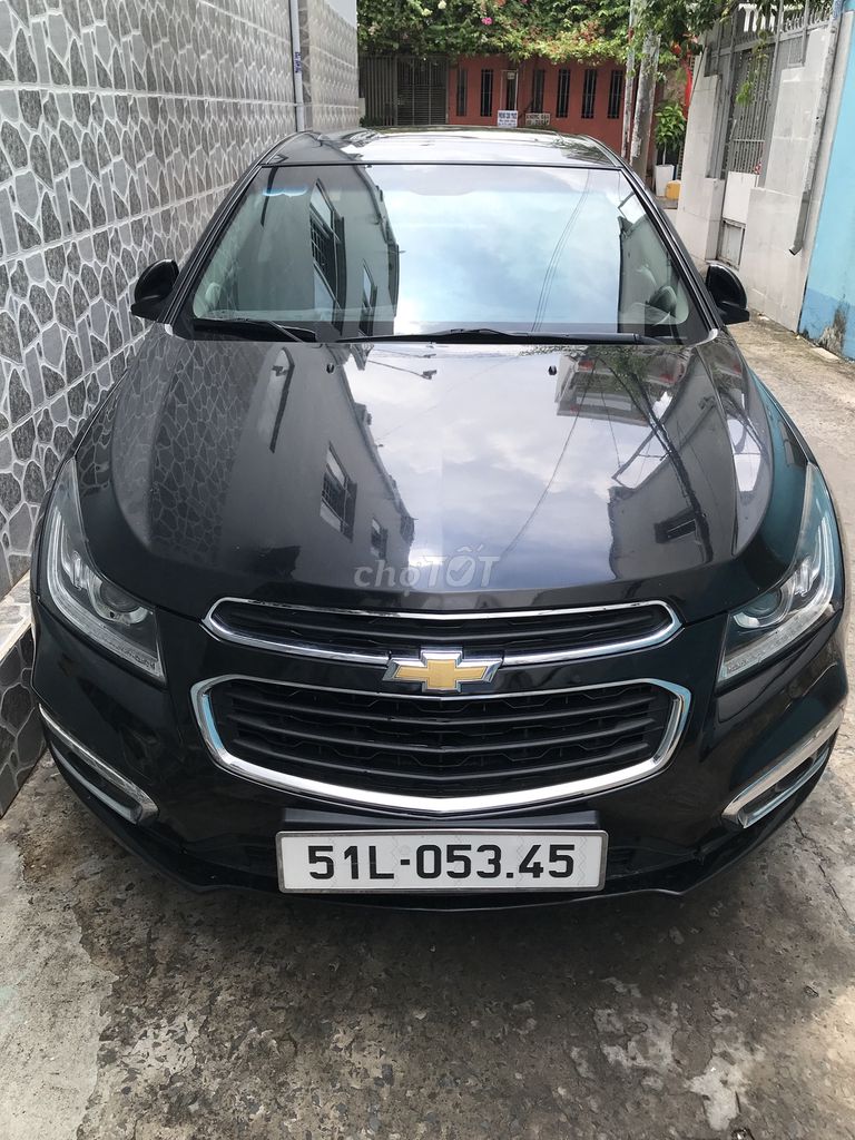 Chevrolet Cruze - ảnh 1