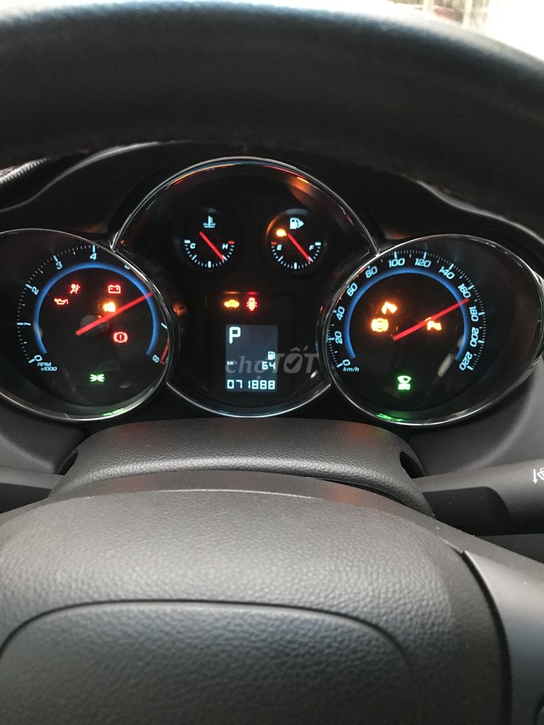 Chevrolet Cruze - ảnh 4