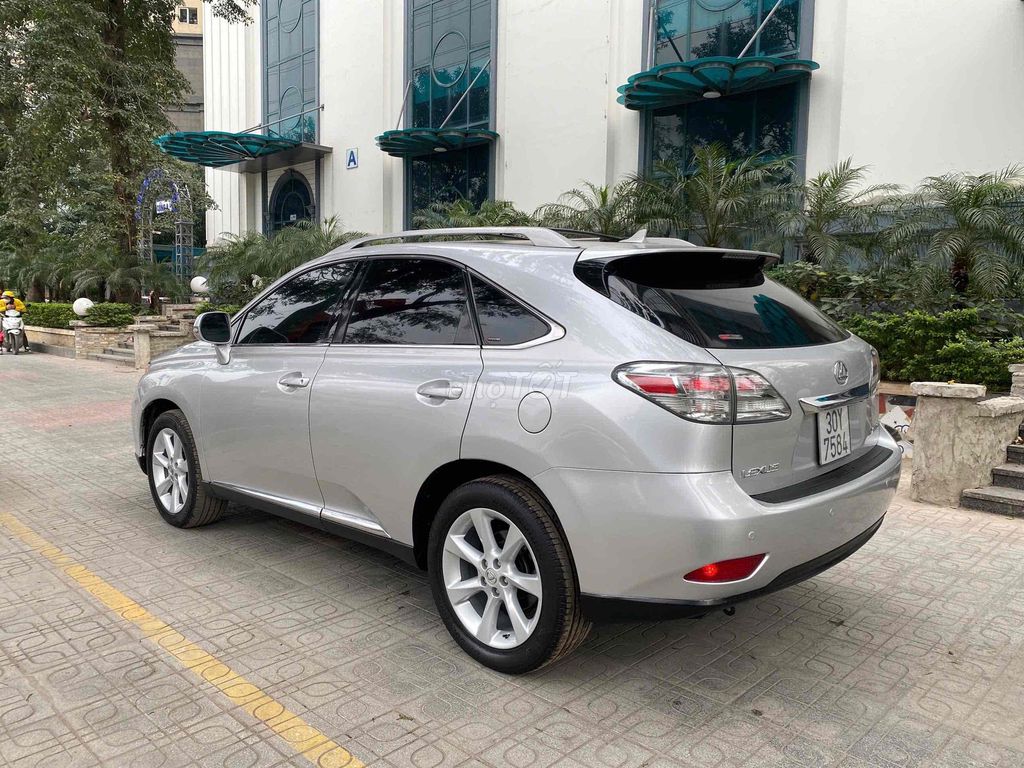Lexus 2010 - ảnh 4