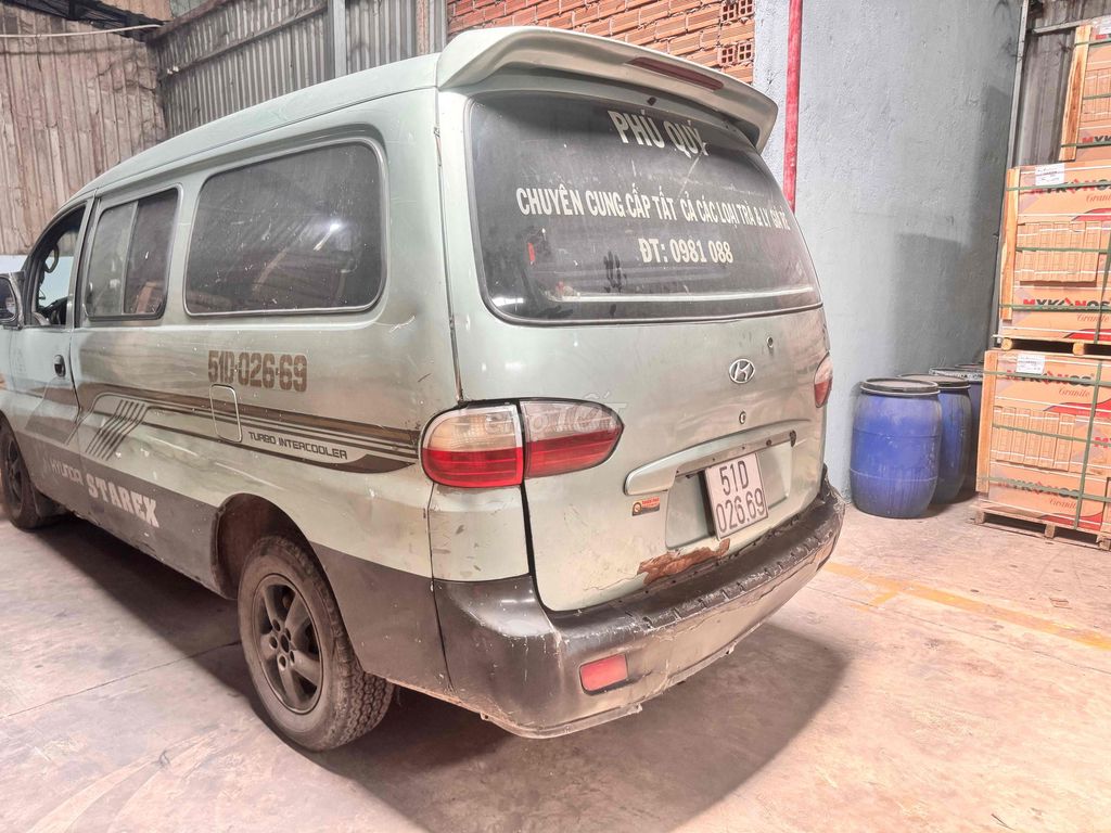 Hyundai Starex 2004 - ảnh 3