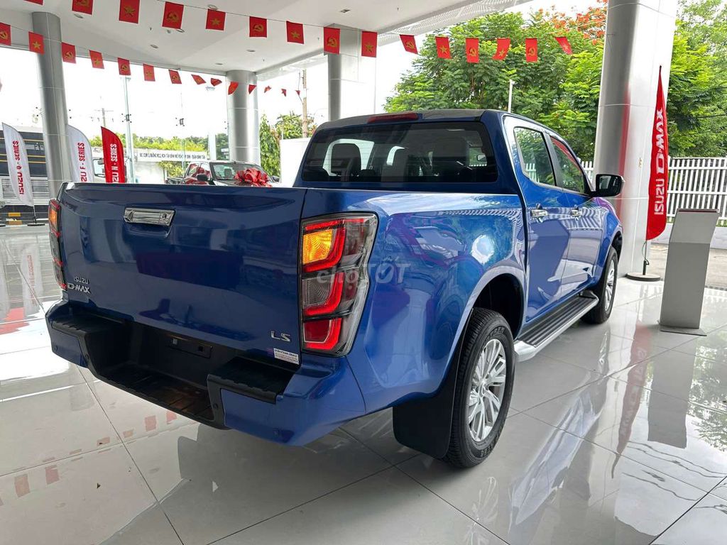 Isuzu - ảnh 2