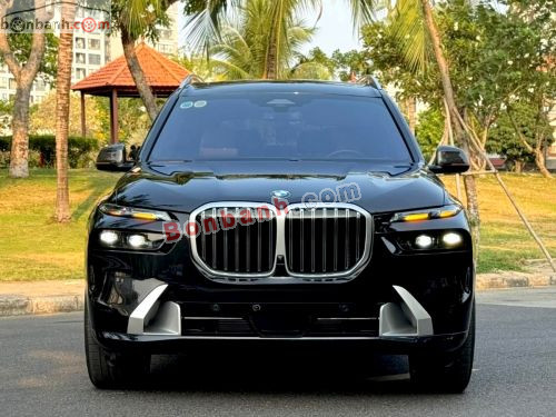 BMW X7 xDrive40i 2022 - ảnh 2