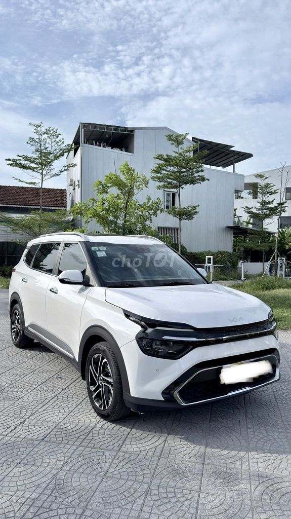 Kia Carens - ảnh 1