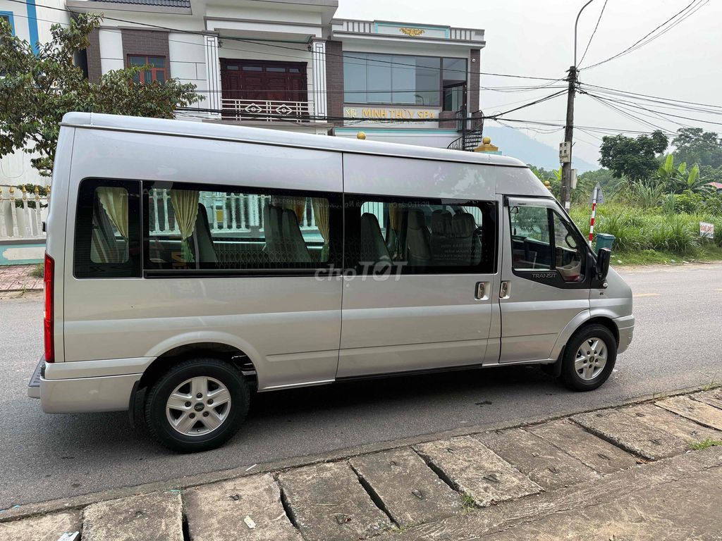 Ford Transit - ảnh 2