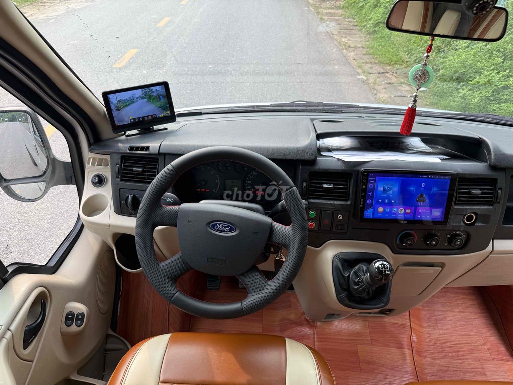 Ford Transit - ảnh 5