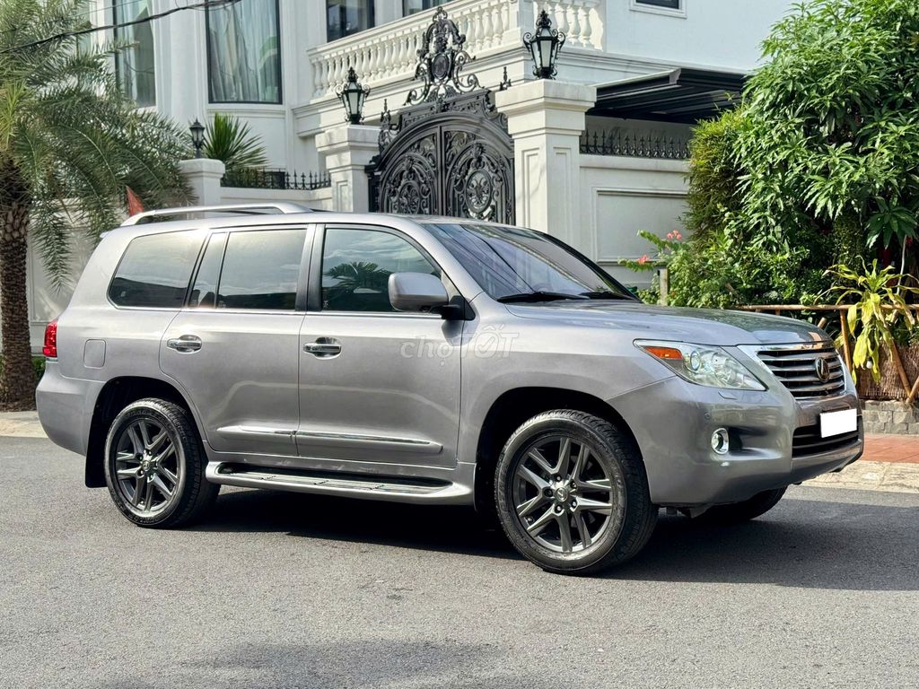 Lexus LX 2009 - ảnh 1