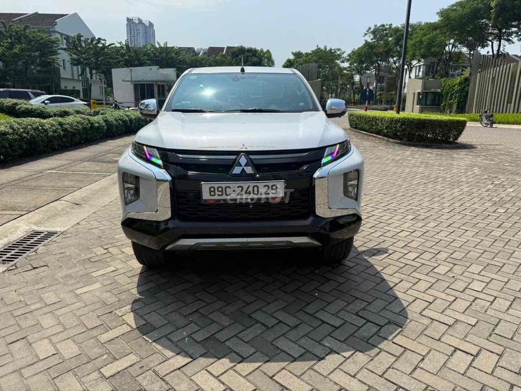 Mitsubishi Triton 2021 - ảnh 1
