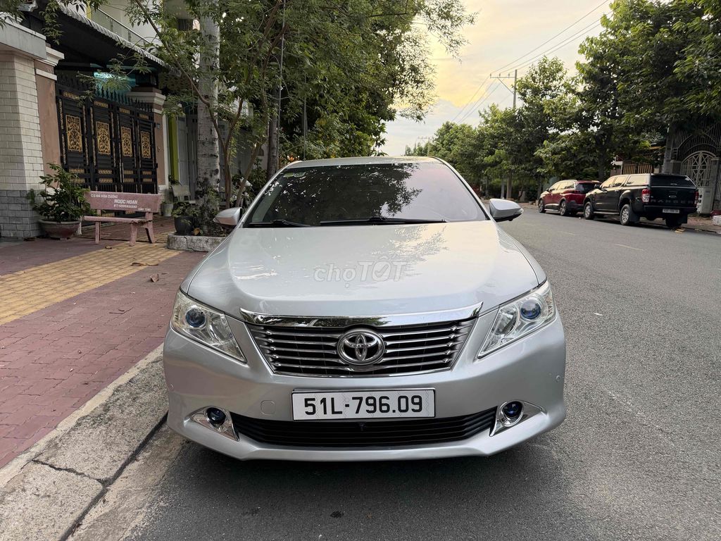 Toyota Camry 2013 - ảnh 1