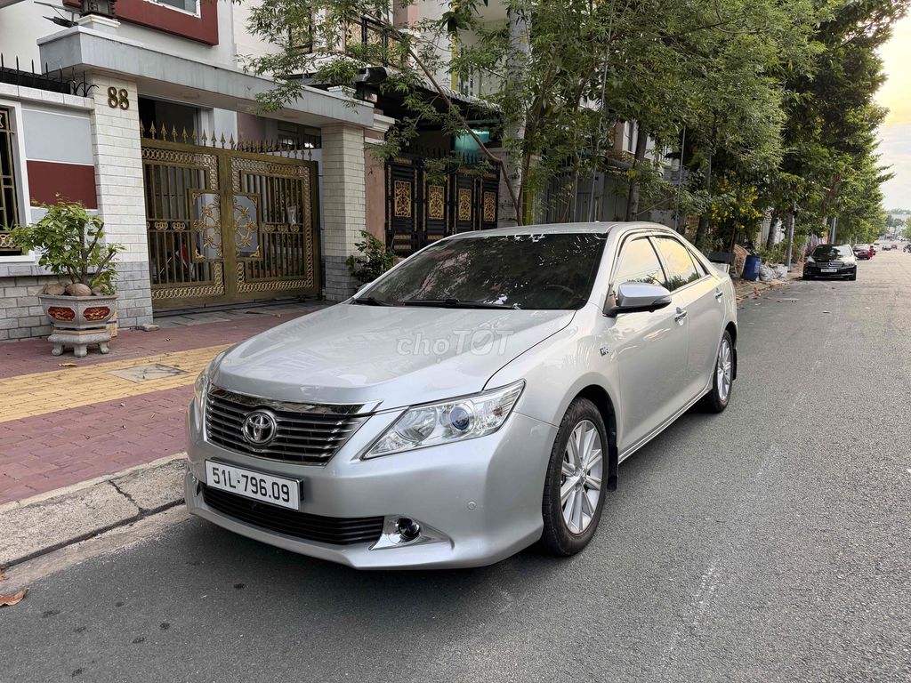 Toyota Camry 2013 - ảnh 3