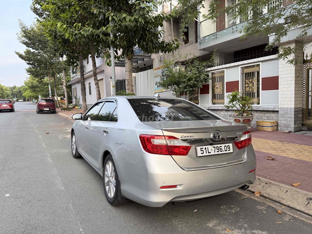 Toyota Camry 2013 - ảnh 4