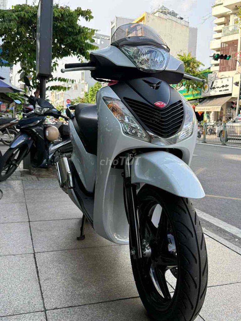 Honda SH 2011 - ảnh 3