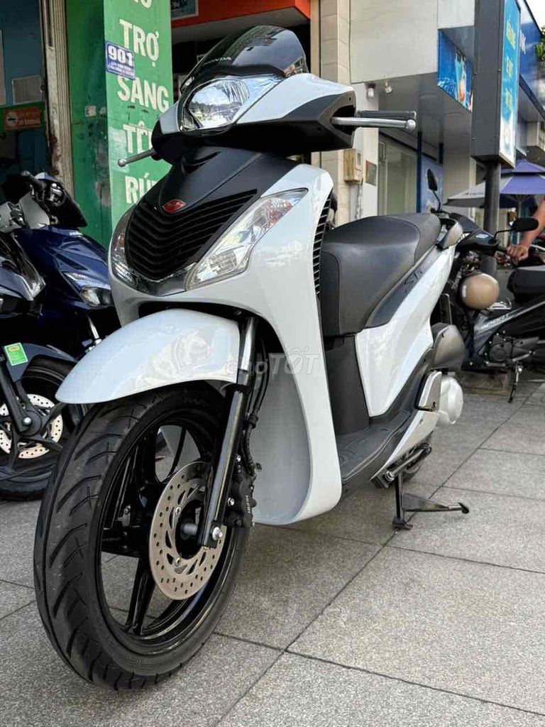 Honda SH 2011 - ảnh 5
