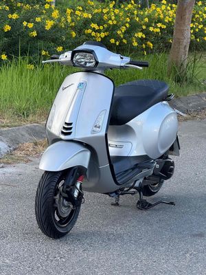 Piaggio Vespa 2021 - ảnh 1
