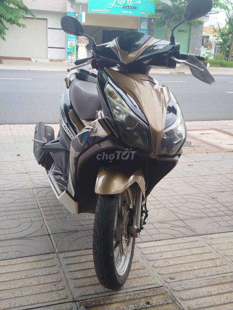Honda Air Blade 2013 - ảnh 2