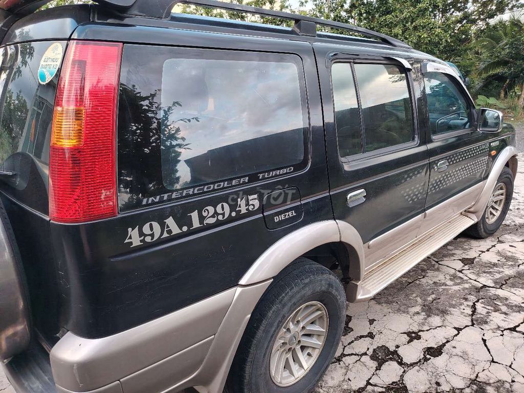 Ford Everest 2006 - ảnh 2