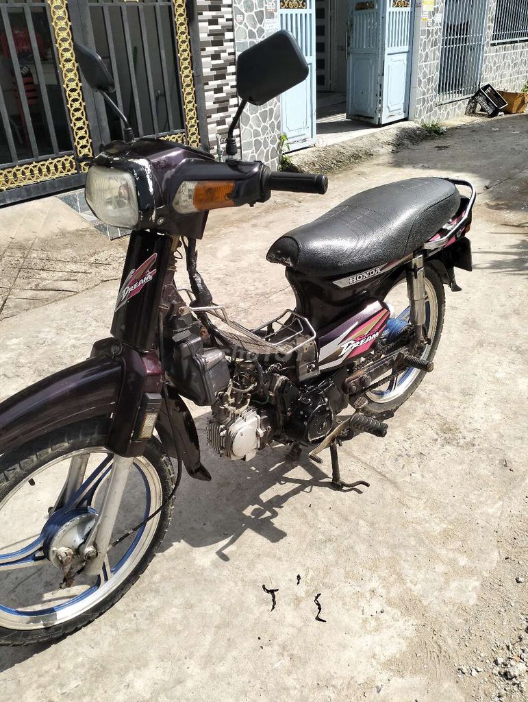 Honda Dream 2000 - ảnh 3