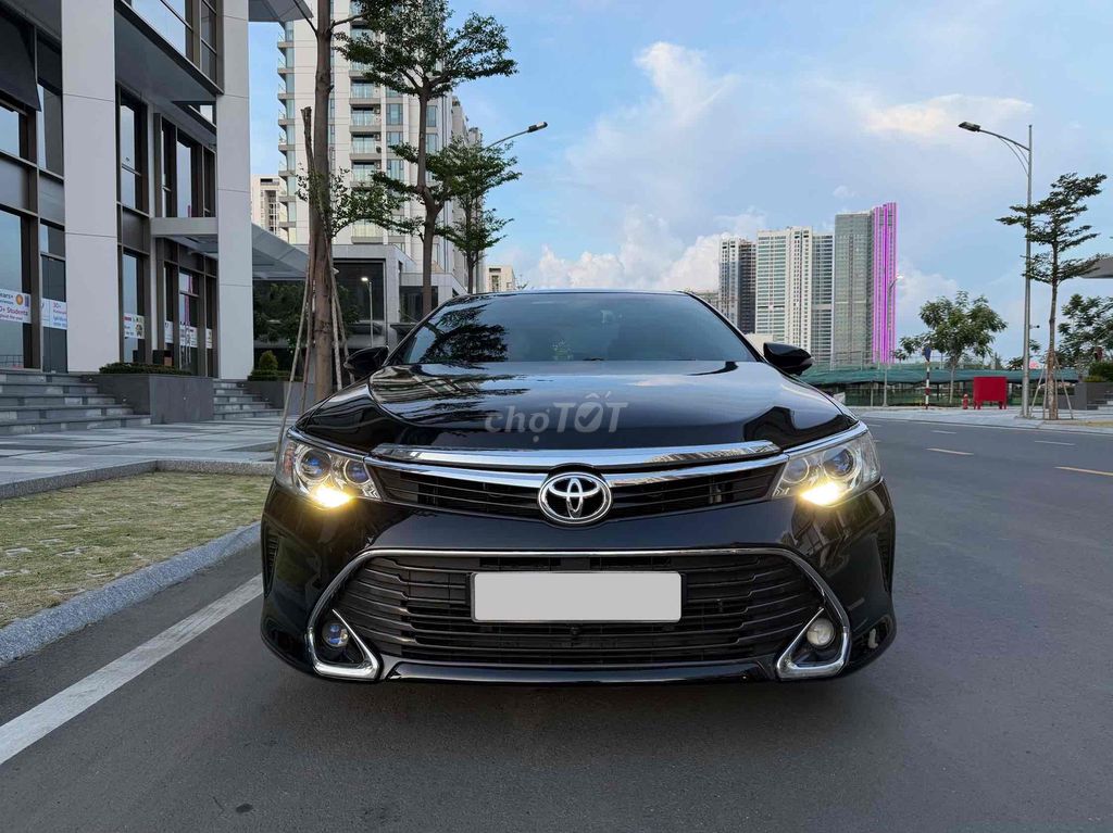 Toyota Camry 2.0E 2017 - ảnh 4