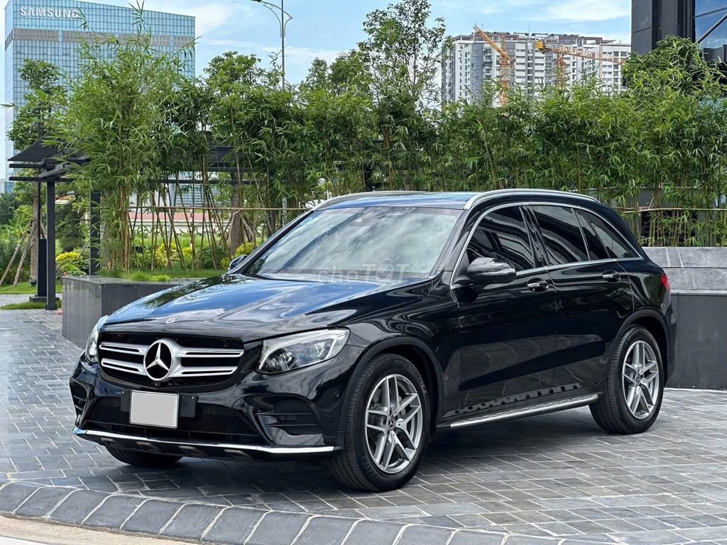 Mercedes-Benz 2019 - ảnh 1