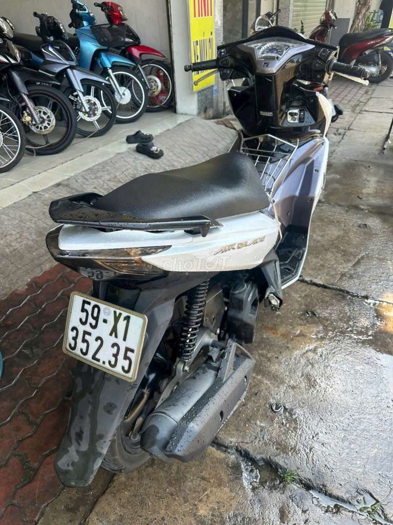 Honda Air Blade 2014 - ảnh 3