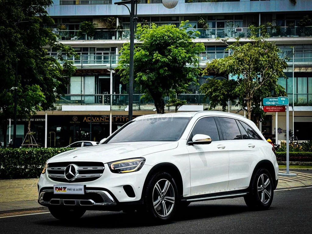 Mercedes-Benz GLC 2022 - ảnh 3