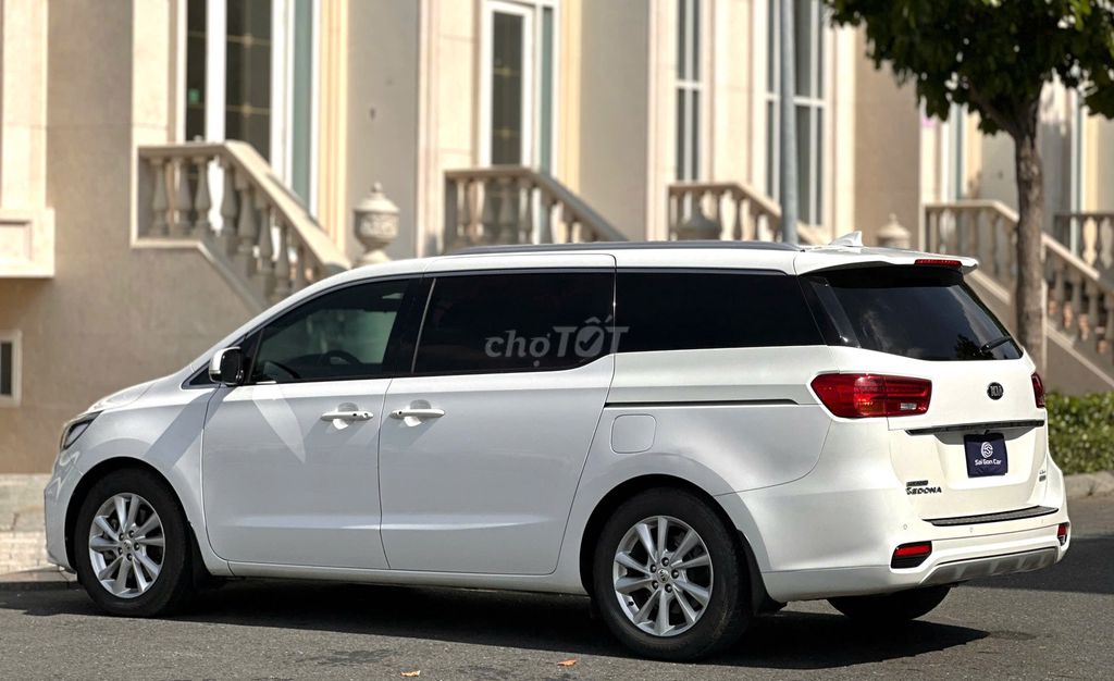 Kia Sedona 2021 - ảnh 5