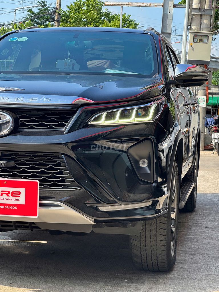 Toyota Fortuner 2021 - ảnh 2