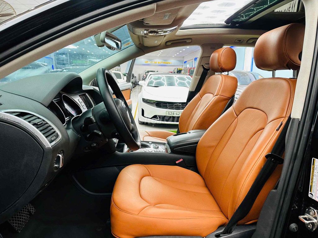 Audi Q7 2010 - ảnh 3