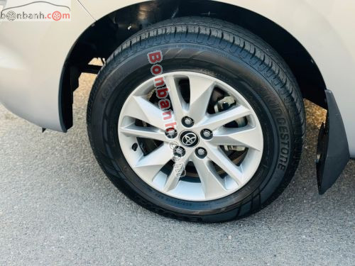 Toyota Innova 2.0E 2018 - ảnh 4
