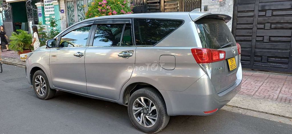 Toyota Innova 2.0E 2022 - ảnh 5