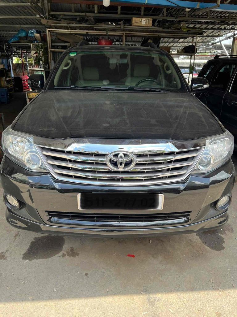 Toyota Fortuner 2013 - ảnh 2