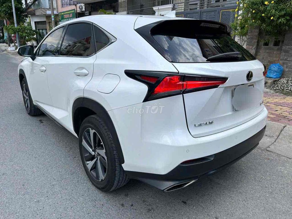 Lexus NX 2017 - ảnh 4