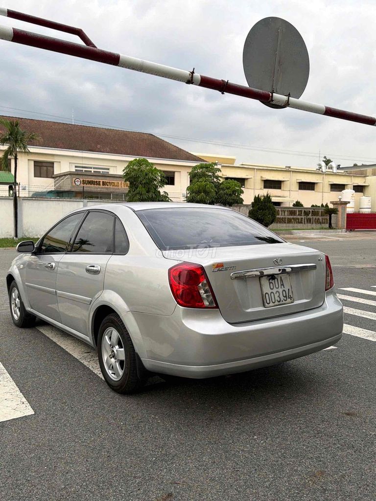 Daewoo 2010 - ảnh 5