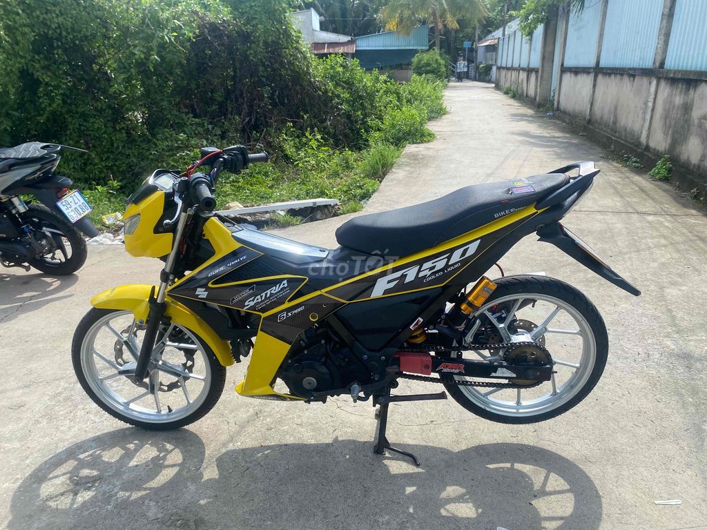 Suzuki Satria 2018 - ảnh 3