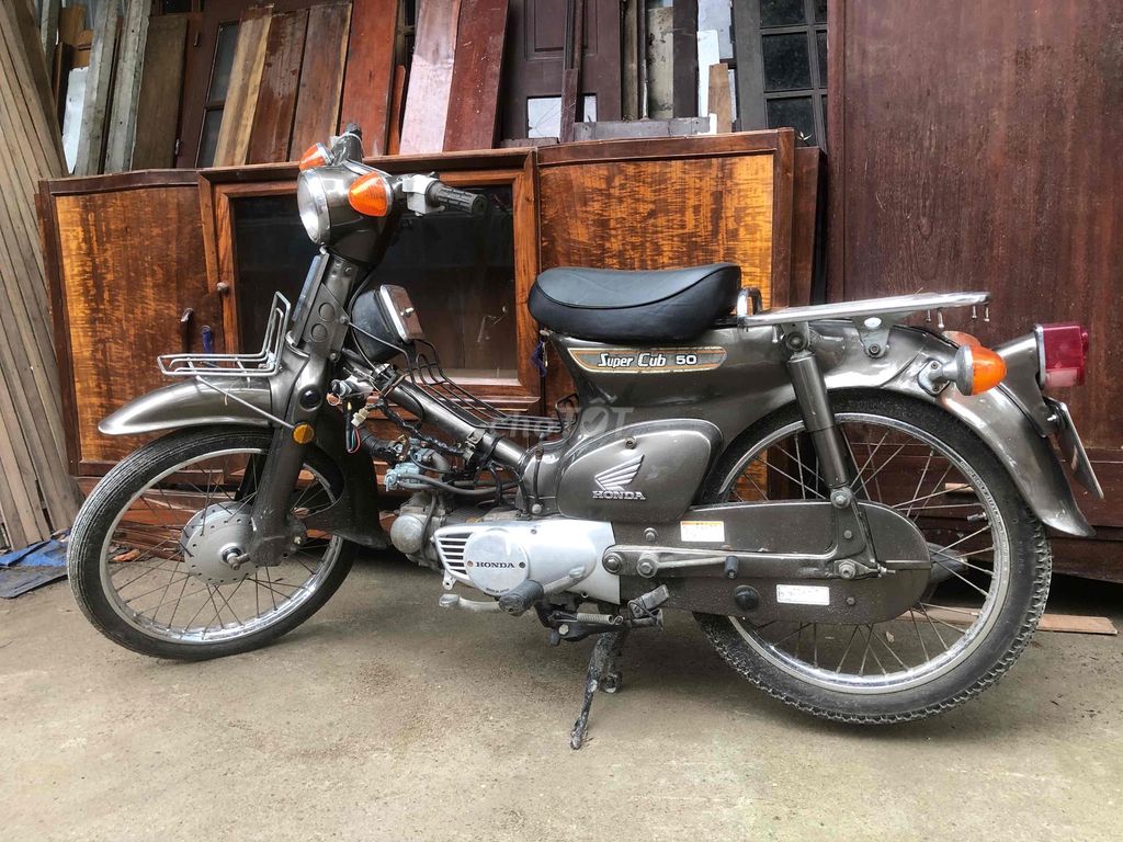 Honda Super 1990 - ảnh 1