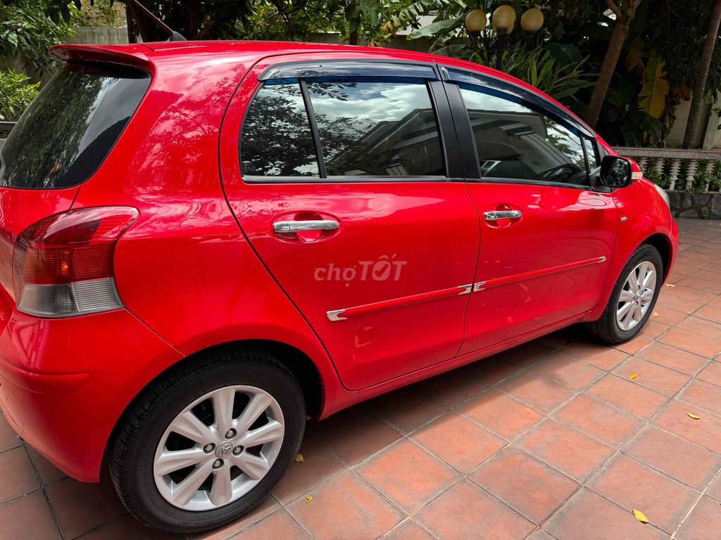 Toyota Yaris 2011 - ảnh 5