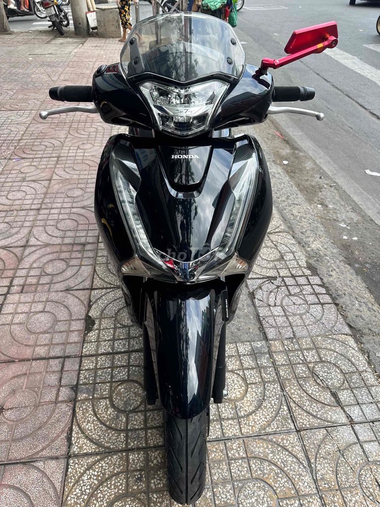 Honda SH 2018 - ảnh 1