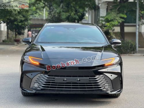 Toyota Camry 2.5 HEV Top 2025 - ảnh 1