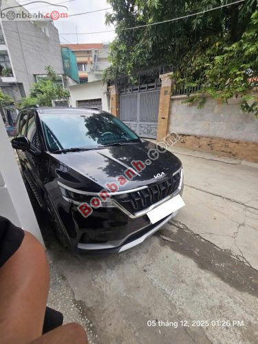 Kia Carnival Premium 2.2D 2022 - ảnh 4