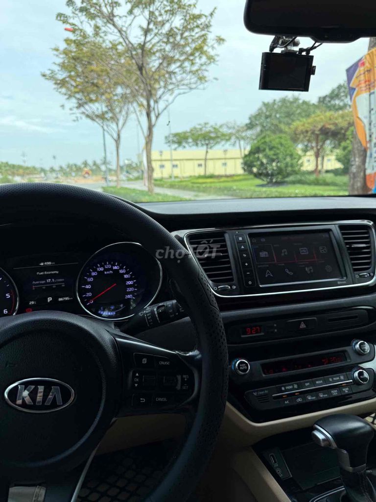 Kia Sedona 2021 - ảnh 3