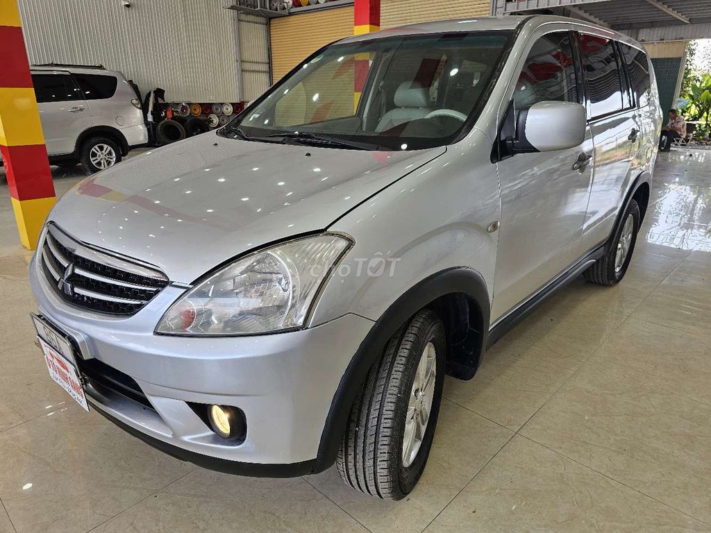 Mitsubishi 2009 - ảnh 2