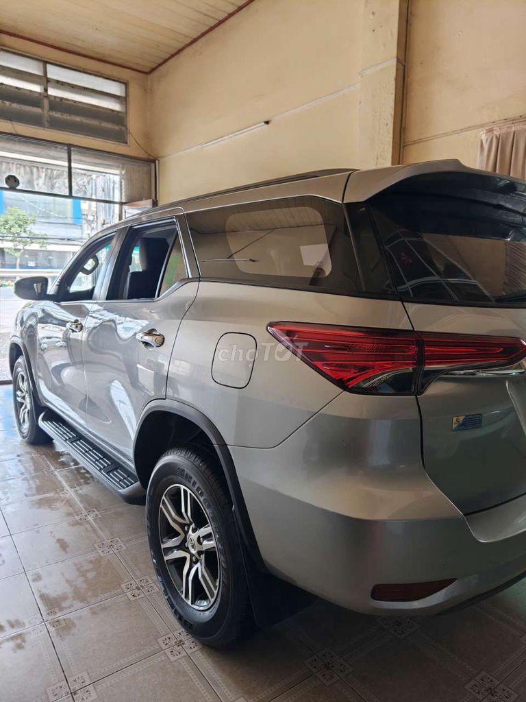 Toyota Fortuner 2018 - ảnh 2