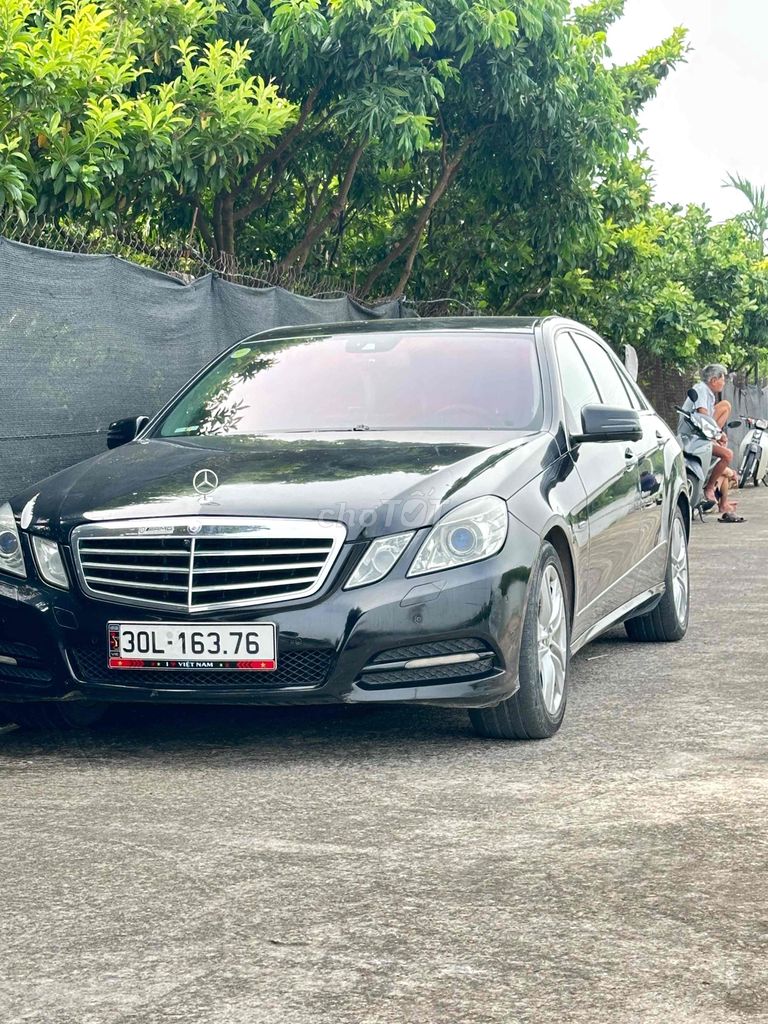 Mercedes-Benz 2010 - ảnh 1