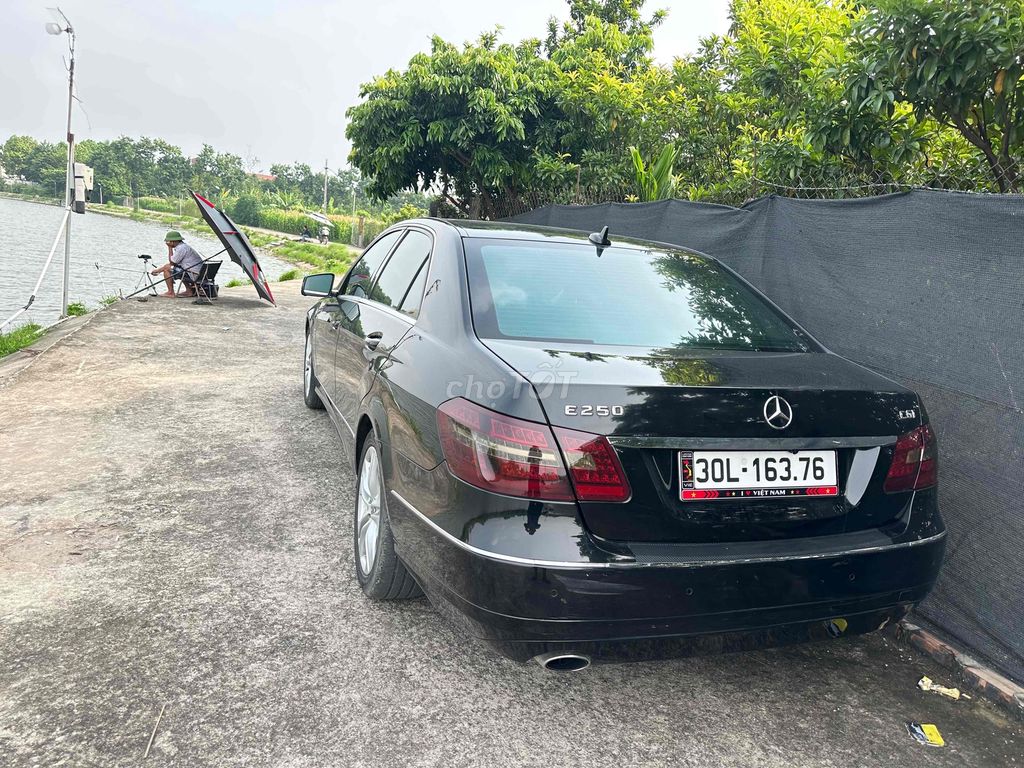 Mercedes-Benz 2010 - ảnh 2
