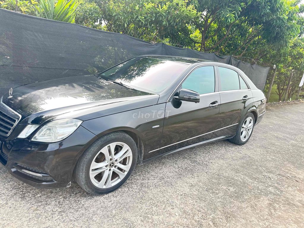 Mercedes-Benz 2010 - ảnh 3